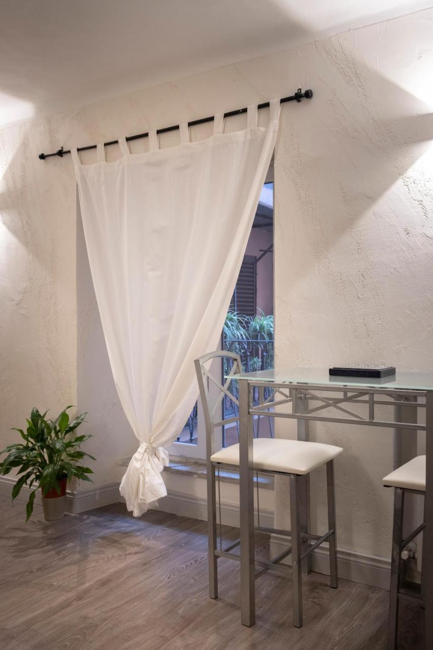 Delsi Suites Pantheon Rome Exterior photo